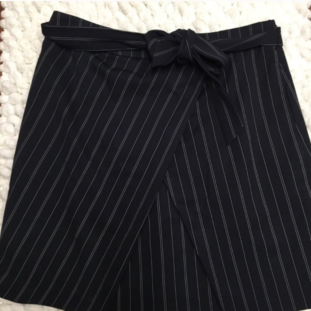 Banana republic pinstripe skirt